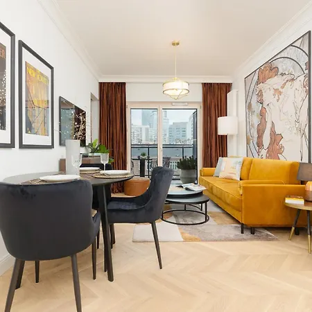 Mennica Lux Centre By Renters Prestige *