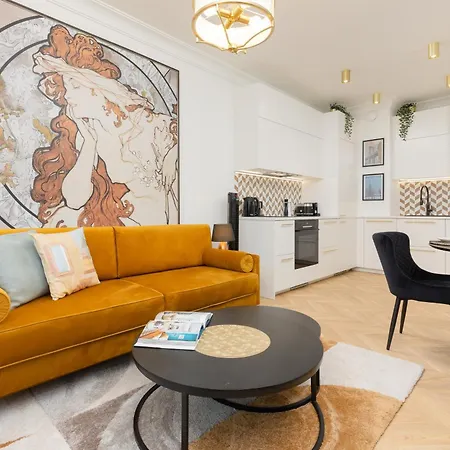 Mennica Lux Centre By Renters Prestige Warschau