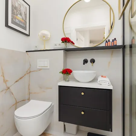Apartment Mennica Lux Centre By Renters Prestige