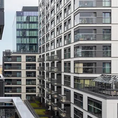 Mennica Lux Centre By Renters Prestige Apartment Warsaw
